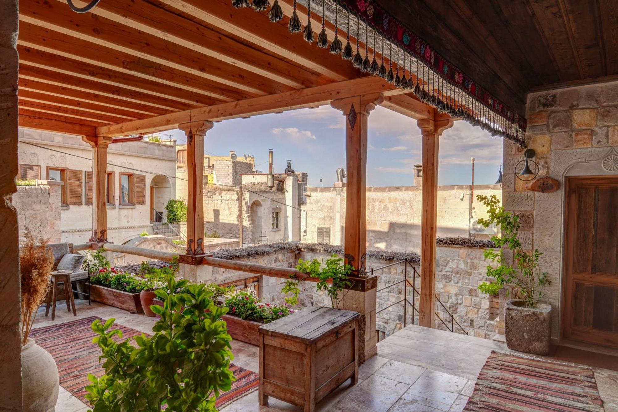 Vasil Cave Hotel Ючхисар Екстериор снимка