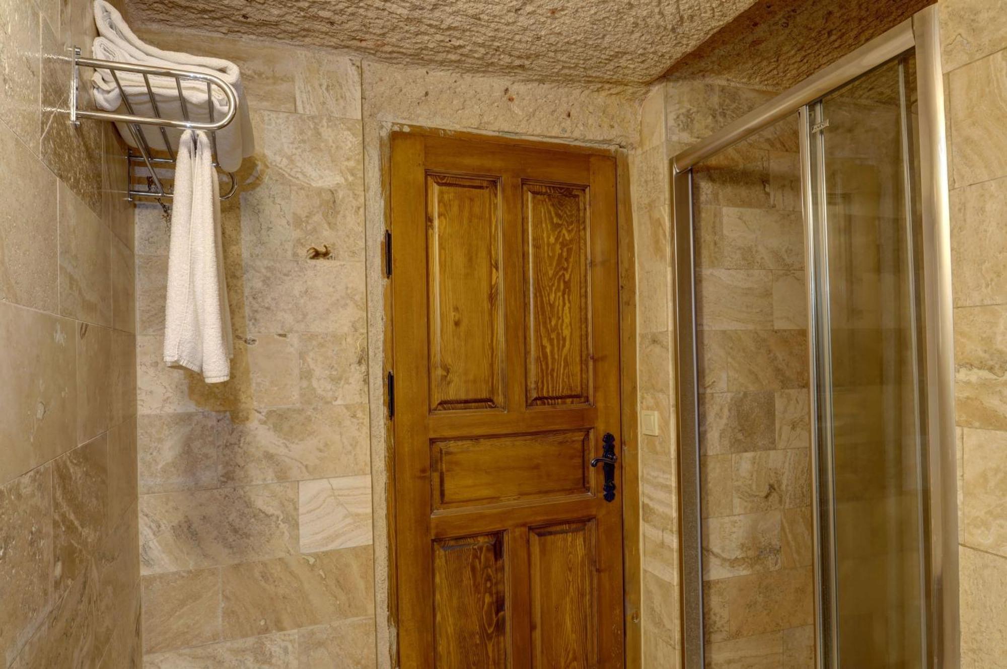 Vasil Cave Hotel Ючхисар Стая снимка